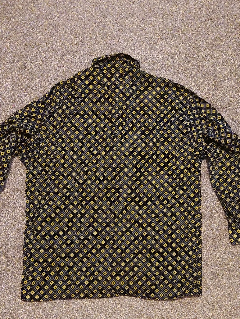 Retro Versace Classic Button-Up - Picture 7 of 7